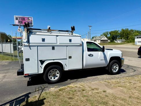 Used 2012 Chevrolet Silverado 3500 W/T image 3