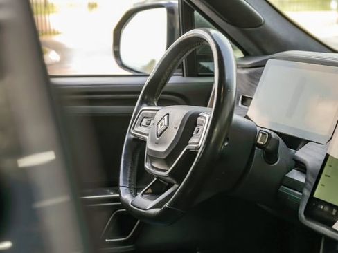 Used 2022 Rivian R1T Launch Edition image 21