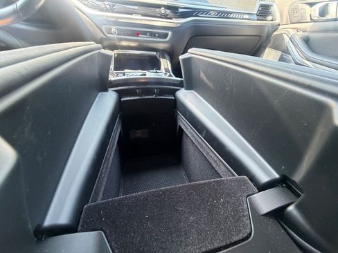 Used 2023 BMW X7 M60i w/ Executive Package AWD/4WD image 16