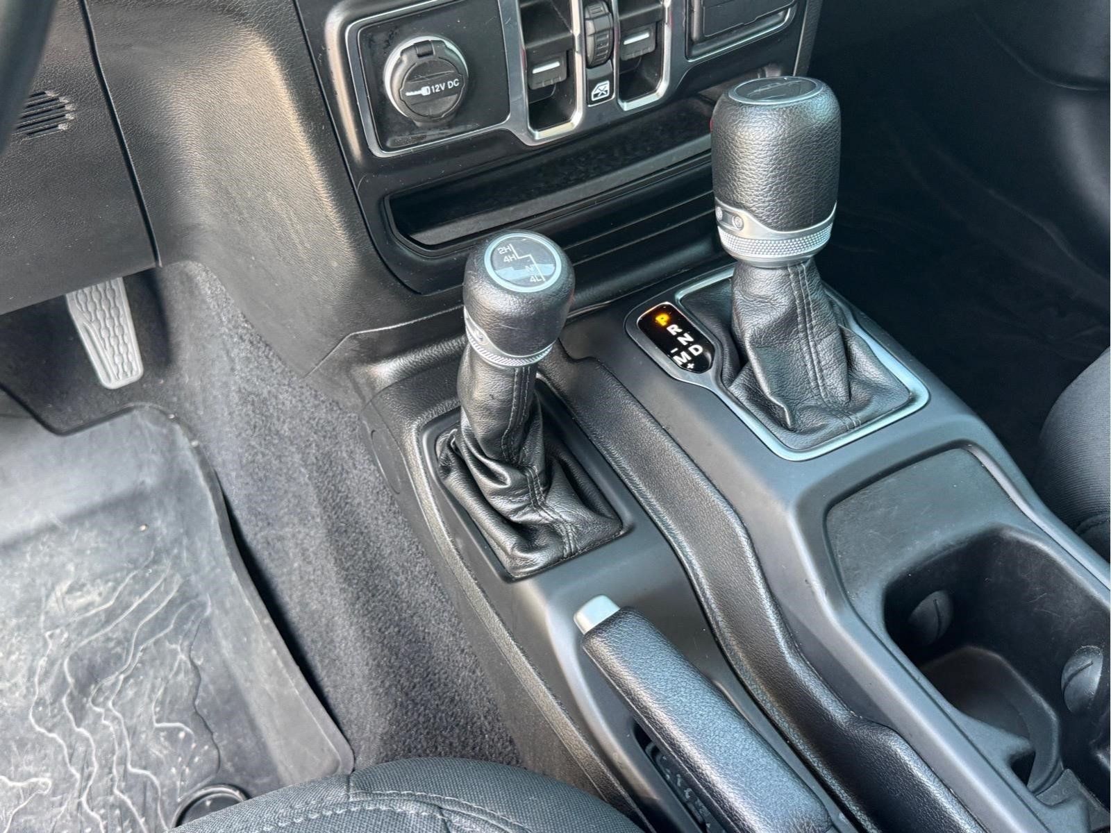 Used 2022 Jeep Gladiator Sport AWD/4WD image 26