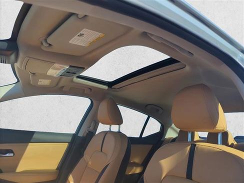 New 2025 Nissan Sentra SV w/ SV Premium Package image 17