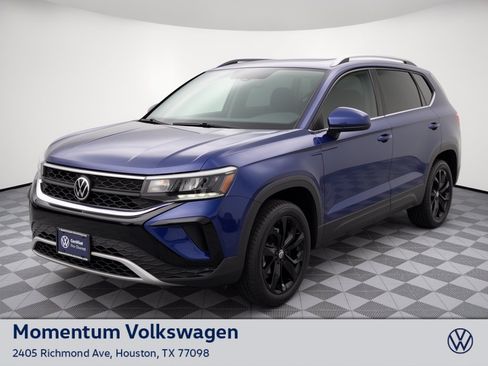 Certified 2023 Volkswagen Taos SE w/ Panoramic Sunroof Package FWD image 1