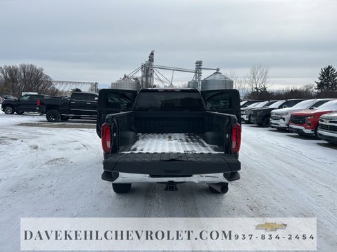 Used 2022 GMC Sierra 2500 SLT w/ X31 Off-Road Package image 13