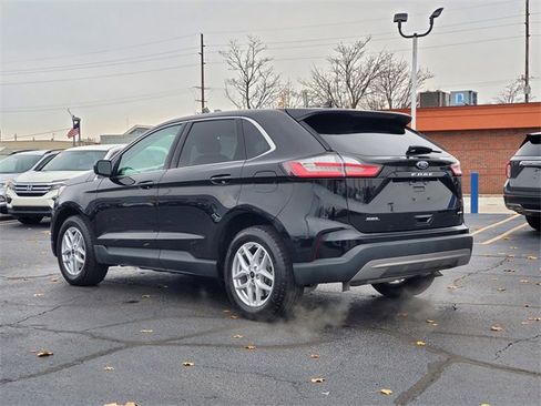 Certified 2024 Ford Edge SEL w/ Convenience Package image 4