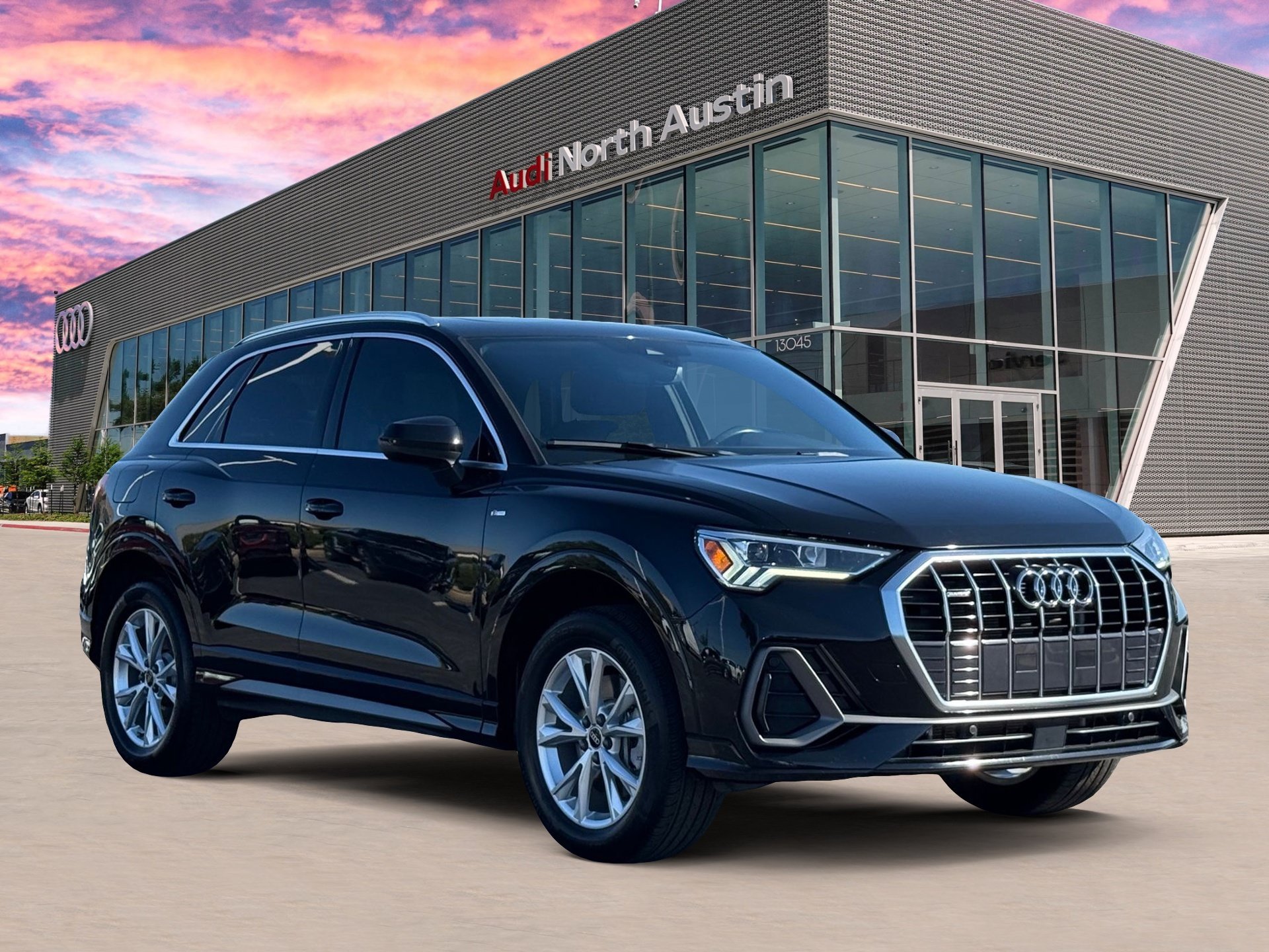 Used 2023 Audi Q3 2.0T Premium AWD/4WD image 5