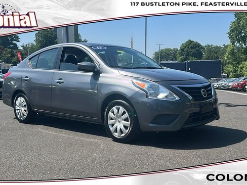 Used 2017 Nissan Versa SV FWD image 1