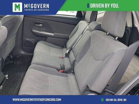 Used 2014 Toyota Prius V Three image 12