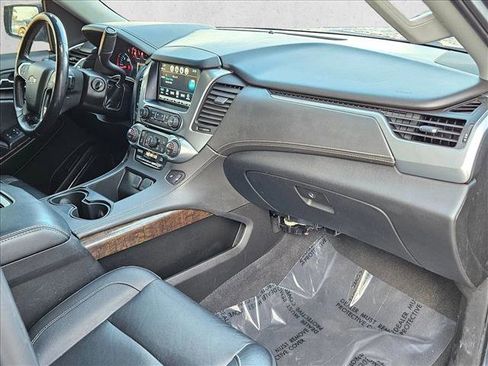 Used 2020 Chevrolet Suburban LT image 23