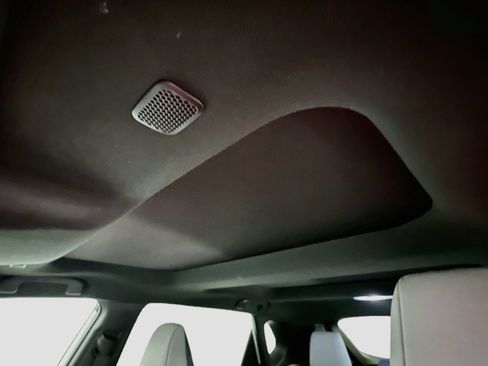 Used 2023 Subaru Solterra AWD image 27