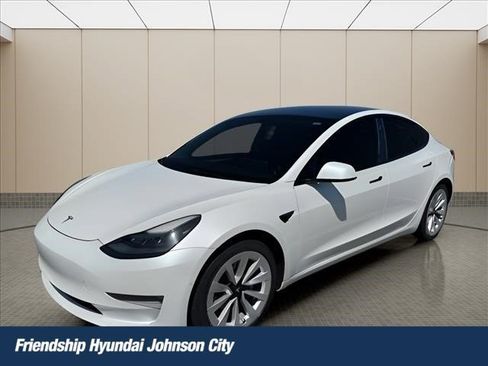 Used 2022 Tesla Model 3 Long Range AWD/4WD image 1