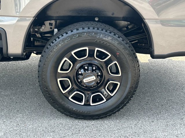 New 2026 Ford F250 Platinum AWD/4WD image 13