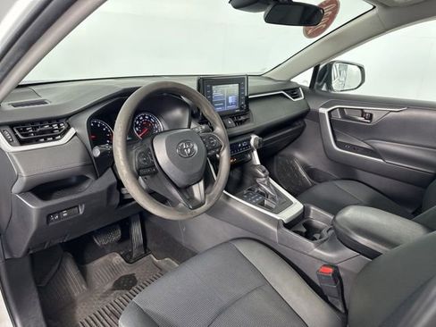 Used 2020 Toyota RAV4 LE w/ All Weather Liner Package AWD/4WD image 12