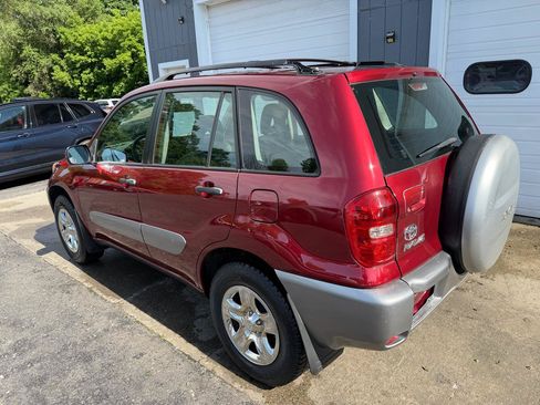 Used 2005 Toyota RAV4 2WD image 6