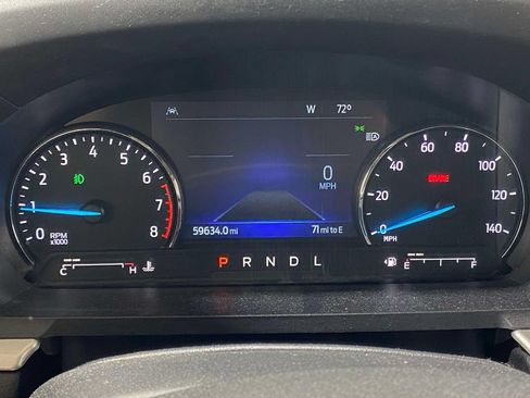 Used 2022 Ford Explorer XLT w/ Equipment Group 202A AWD/4WD image 28