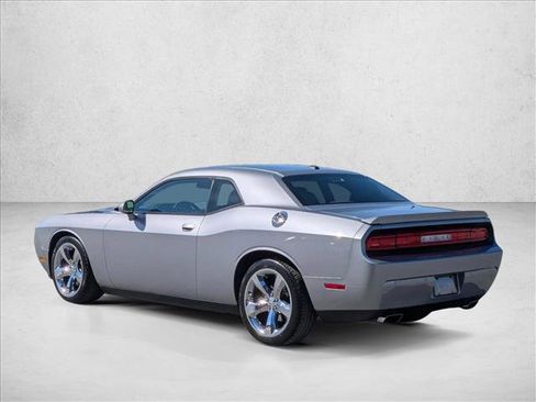 Used 2013 Dodge Challenger R/T w/ Sound Group II RWD image 8