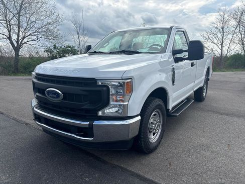 Used 2021 Ford F250 XL w/ Power Equipment Group image 2