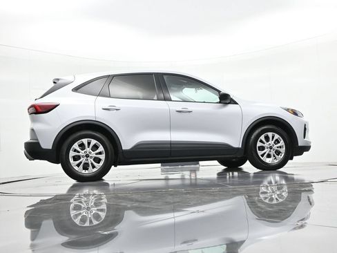 Certified 2025 Ford Escape Active FWD image 22