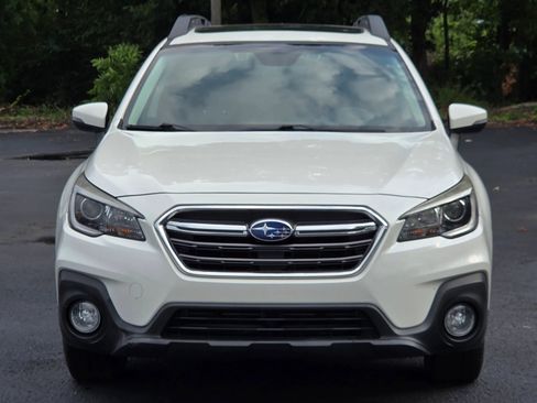 Used 2018 Subaru Outback 2.5i Premium AWD/4WD image 2