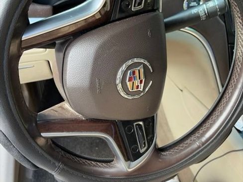 Used 2013 Cadillac XTS Premium FWD image 1