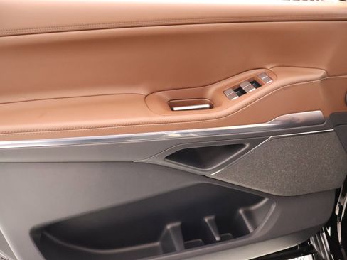 New 2026 Lincoln Navigator L Reserve AWD/4WD image 18