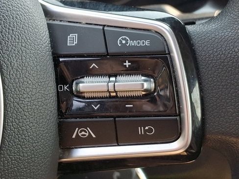 Certified 2023 Kia Sorento LX AWD/4WD image 22