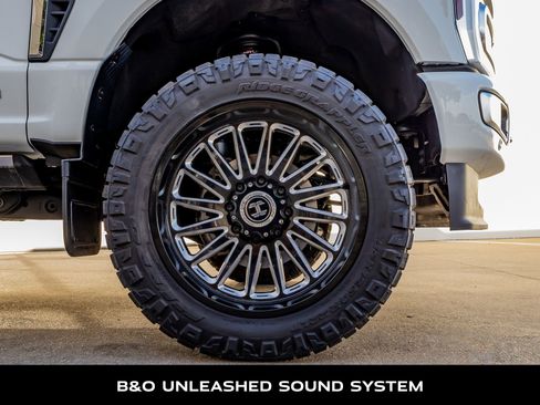 Used 2024 Ford F350 Platinum image 11