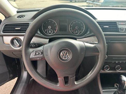 Used 2015 Volkswagen Passat 1.8T S w/ Technology Package image 14