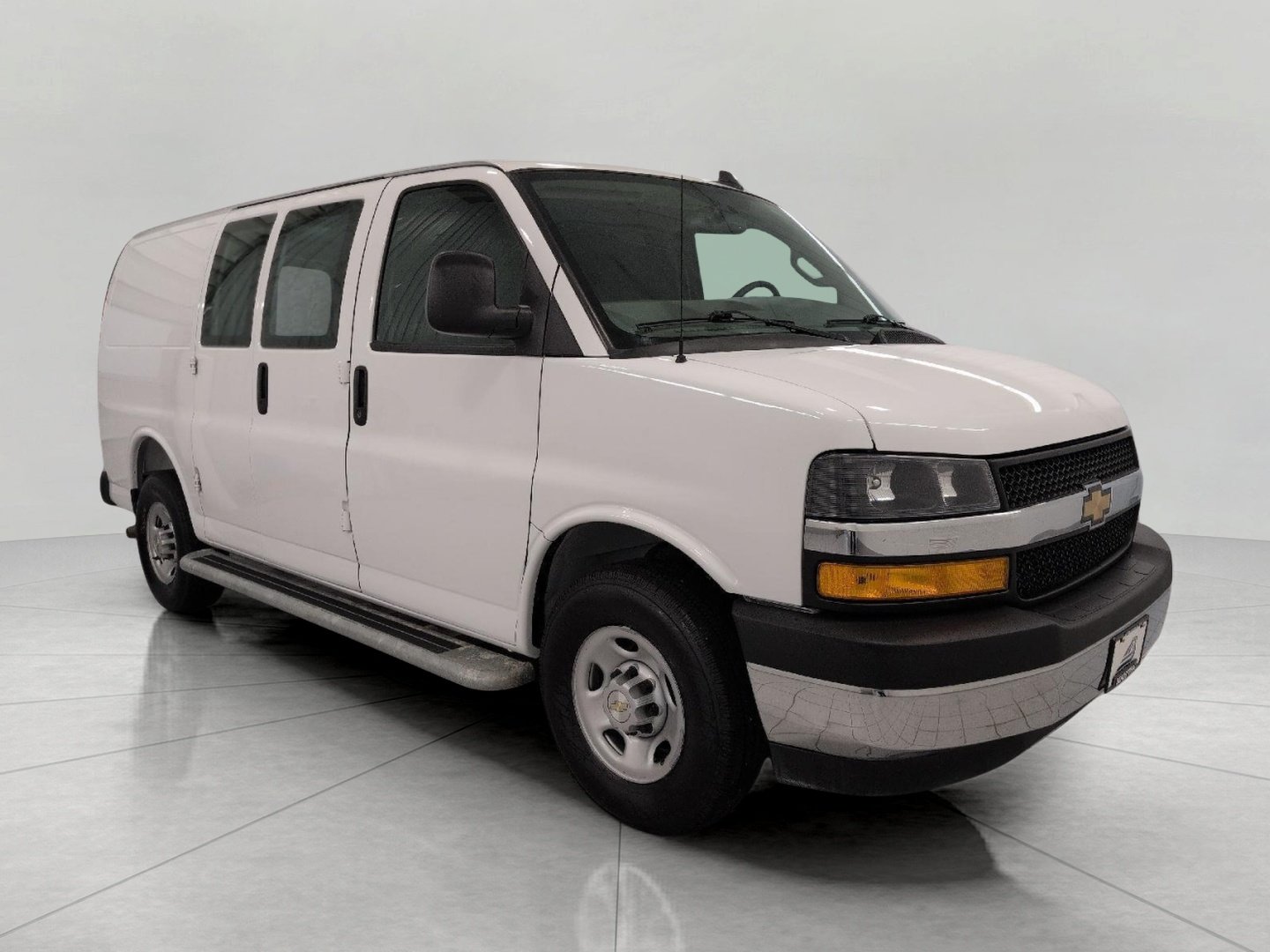 Used 2025 Chevrolet Express 2500 w/ Driver Convenience Package RWD image 1
