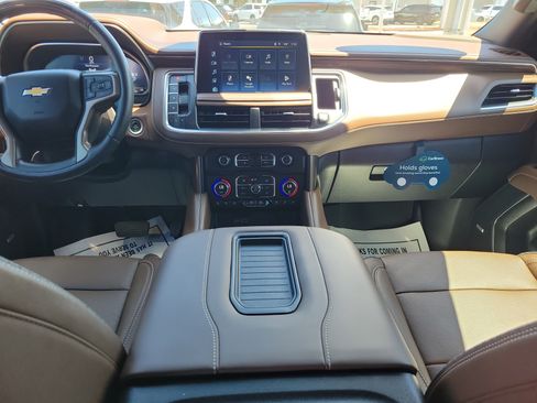 Certified 2024 Chevrolet Suburban High Country w/ Advanced Technology Package AWD/4WD image 14