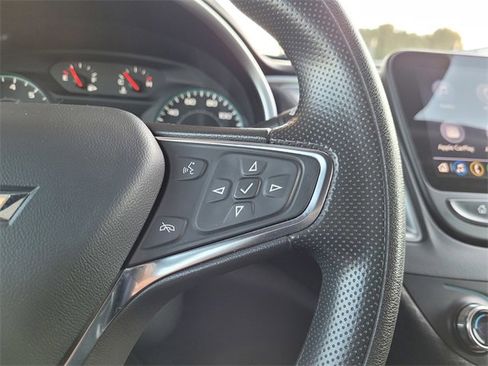 Used 2023 Chevrolet Malibu LT image 14