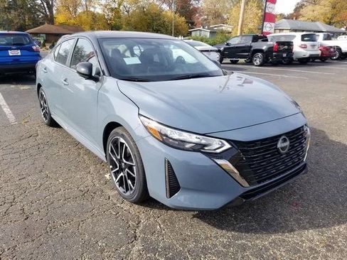 New 2025 Nissan Sentra SR w/ SR Premium Package image 6