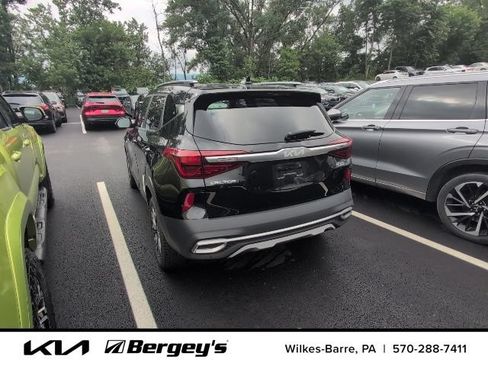 Certified 2022 Kia Seltos EX AWD/4WD image 14