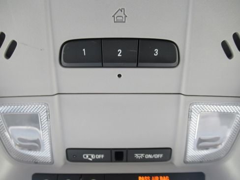 Used 2020 GMC Terrain SLT w/ Preferred Package FWD image 30