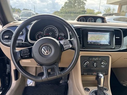 Used 2014 Volkswagen Beetle TDI image 14