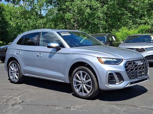 Certified 2023 Audi SQ5 Premium Plus w/ Premium Plus Package AWD/4WD image 2