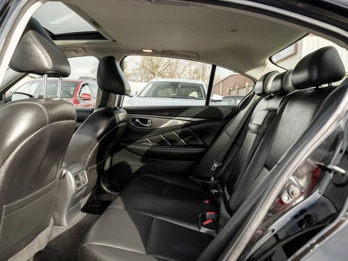 Used 2017 INFINITI Q50 3.0t Premium w/ Driver Assistance Package image 8