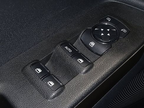 Used 2020 Ford EcoSport SE image 27