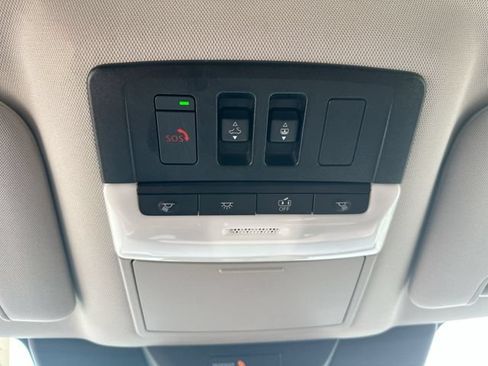 Used 2023 Nissan Pathfinder Platinum AWD/4WD image 42