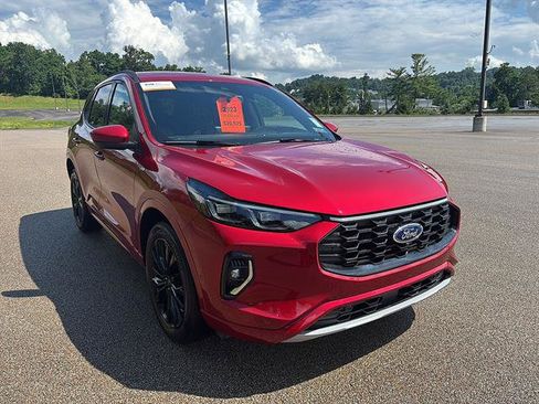 Certified 2023 Ford Escape ST-Line Elite w/ Premium Technology Package AWD/4WD image 6