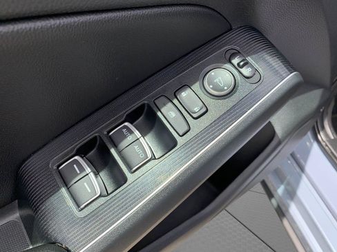 Used 2023 Honda Civic Sport Touring image 11