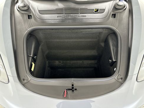 Certified 2025 Porsche 718 Cayman GT4 image 33