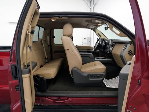 Used 2014 Ford F250 Lariat w/ Camper Package AWD/4WD image 21