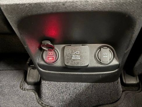 Used 2016 Kia Sorento SX image 14