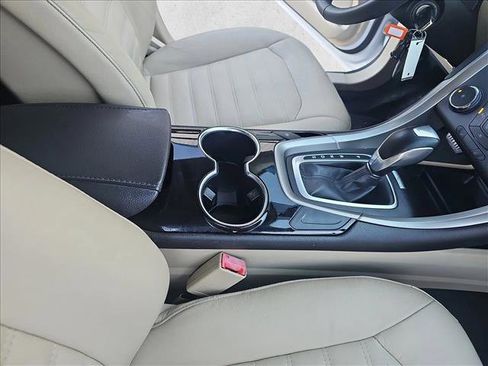 Used 2015 Ford Fusion SE w/ Equipment Group 202A image 13