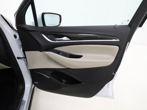 Used 2021 Buick Enclave Essence w/ Sound and Sites Package image 22