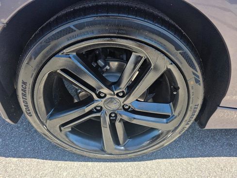 Used 2018 Honda Accord Sport image 18