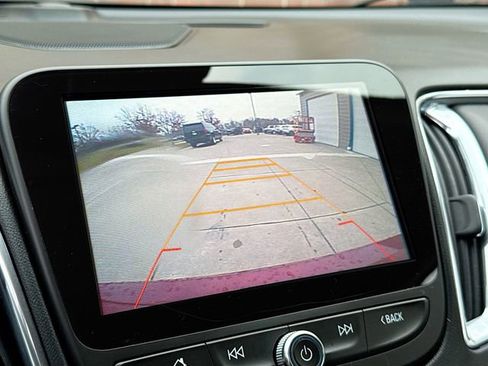 Used 2016 Chevrolet Malibu Premier w/ Driver Confidence Package II image 15