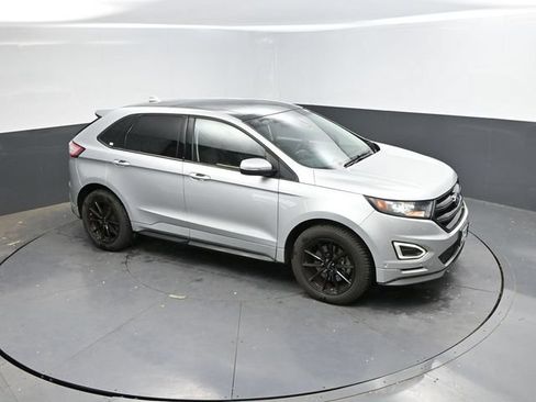 Used 2015 Ford Edge Sport w/ Equipment Group 401A AWD/4WD image 39