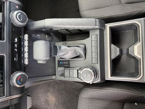 Certified 2025 Toyota 4Runner SR5 AWD/4WD image 15