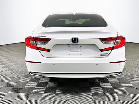 Used 2022 Honda Accord Touring image 6